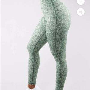 Buffbunny aloe leggings